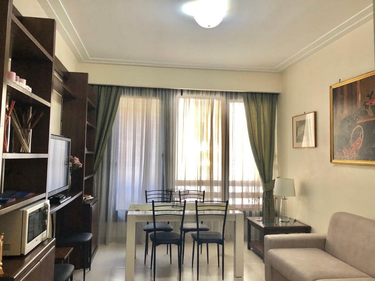 Visconti Apartment. ローマ エクステリア 写真
