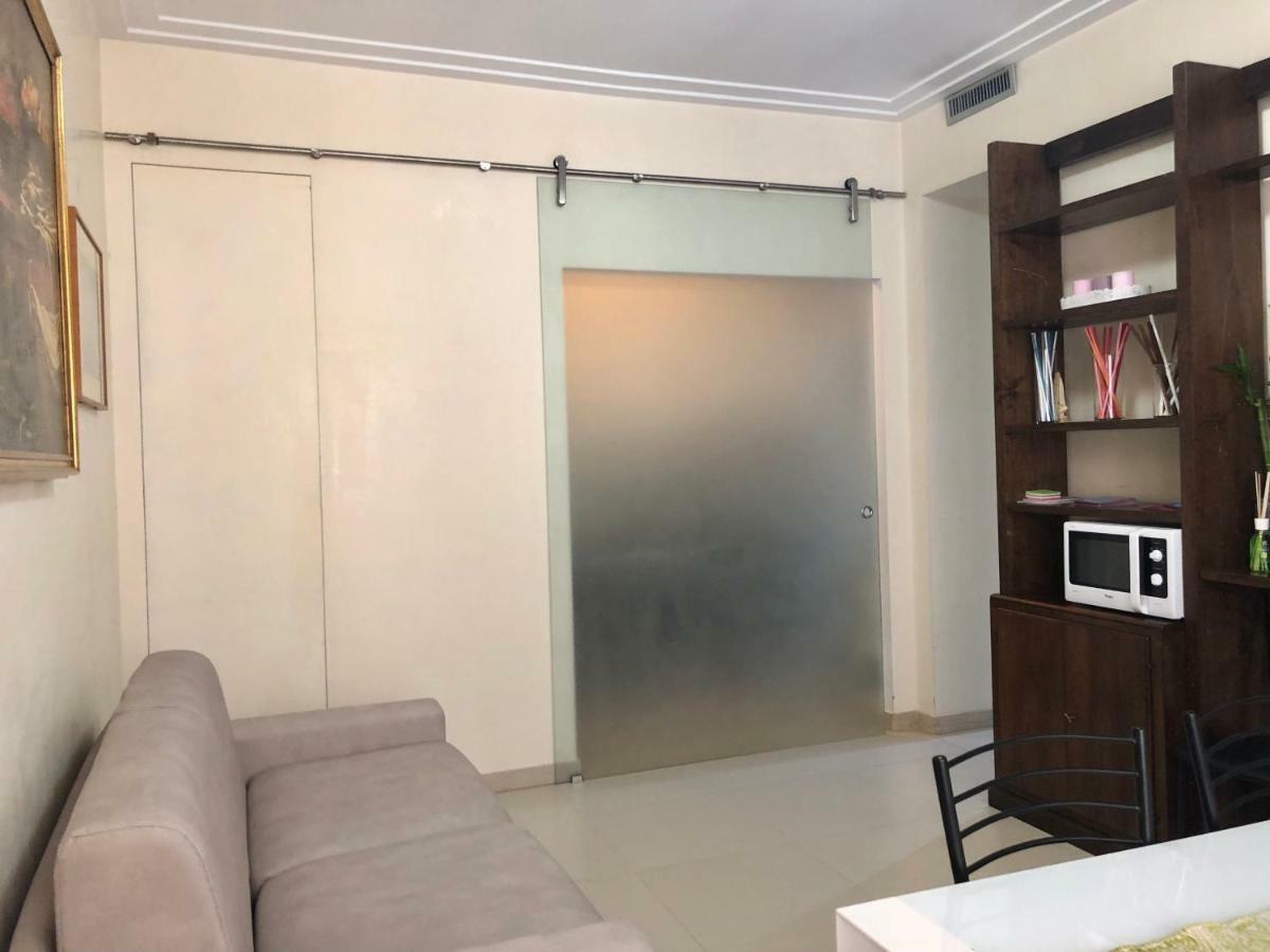 Visconti Apartment. ローマ エクステリア 写真